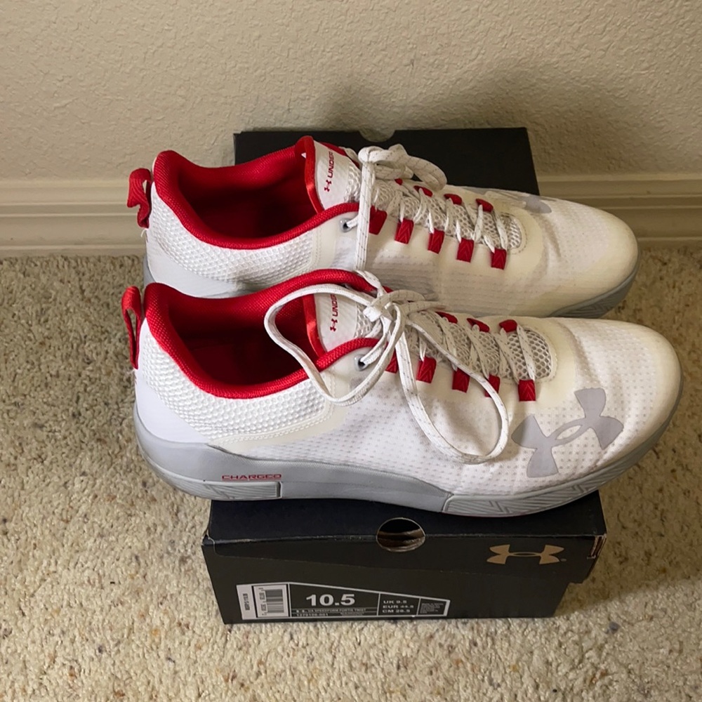 Under Armour sneakers speedform fortis 10.5